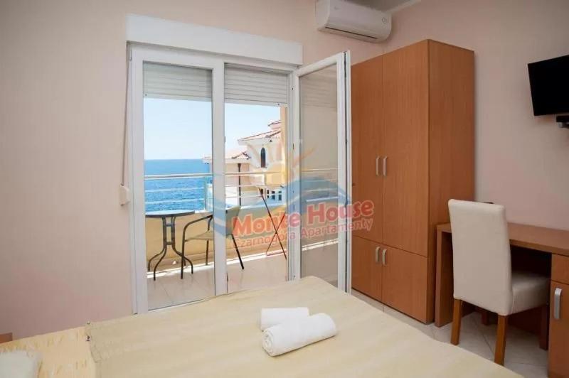 Apartmani Lux Sea ウトイェハ エクステリア 写真