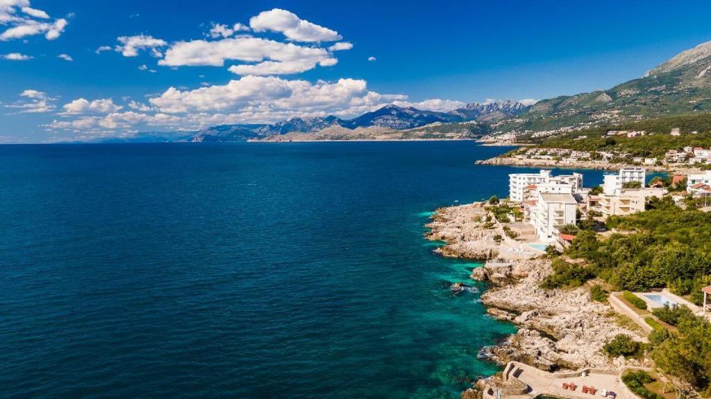 Apartmani Lux Sea ウトイェハ エクステリア 写真