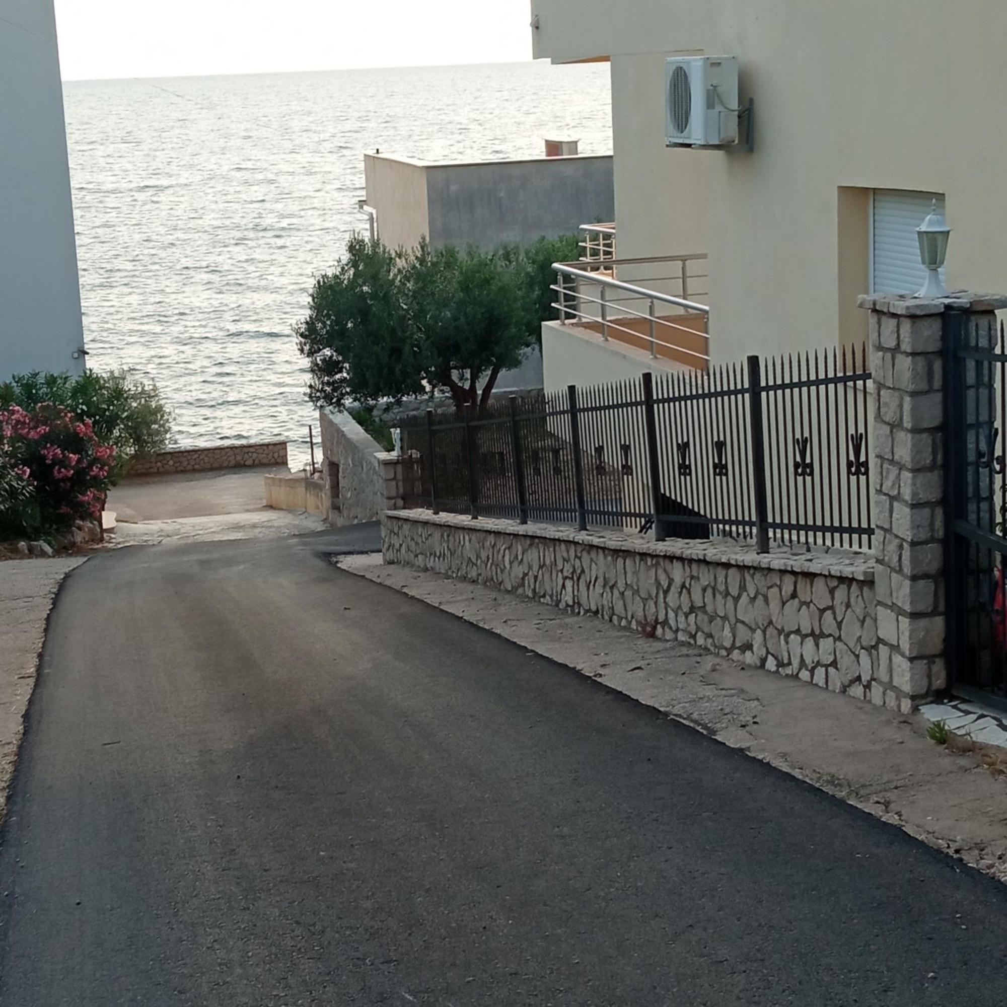 Apartmani Lux Sea ウトイェハ エクステリア 写真