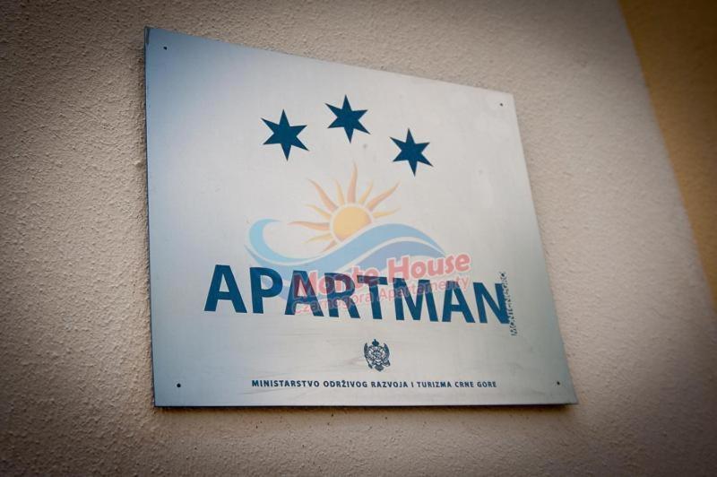 Apartmani Lux Sea ウトイェハ エクステリア 写真